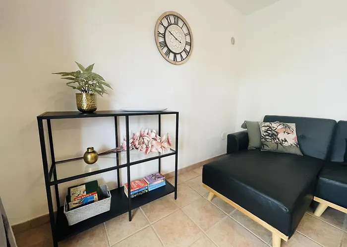 Flamingo Beach Bungalow - Casa Iris